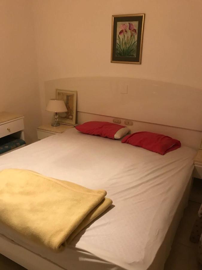Small Double or Twin Room,829732904:JPEG