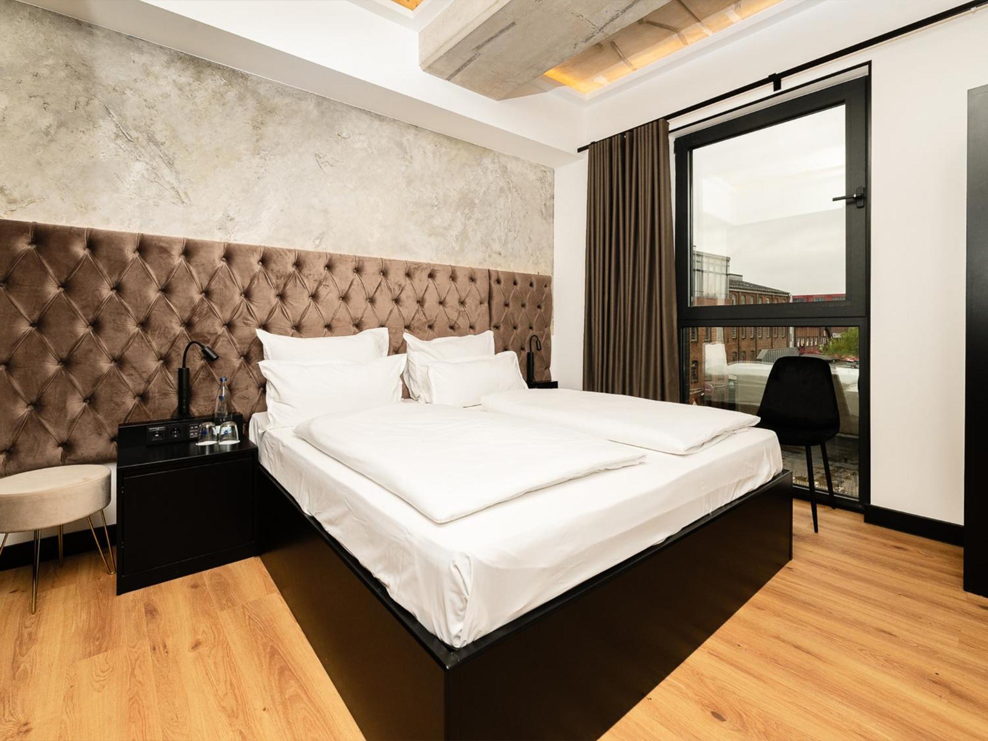 Large Double Room